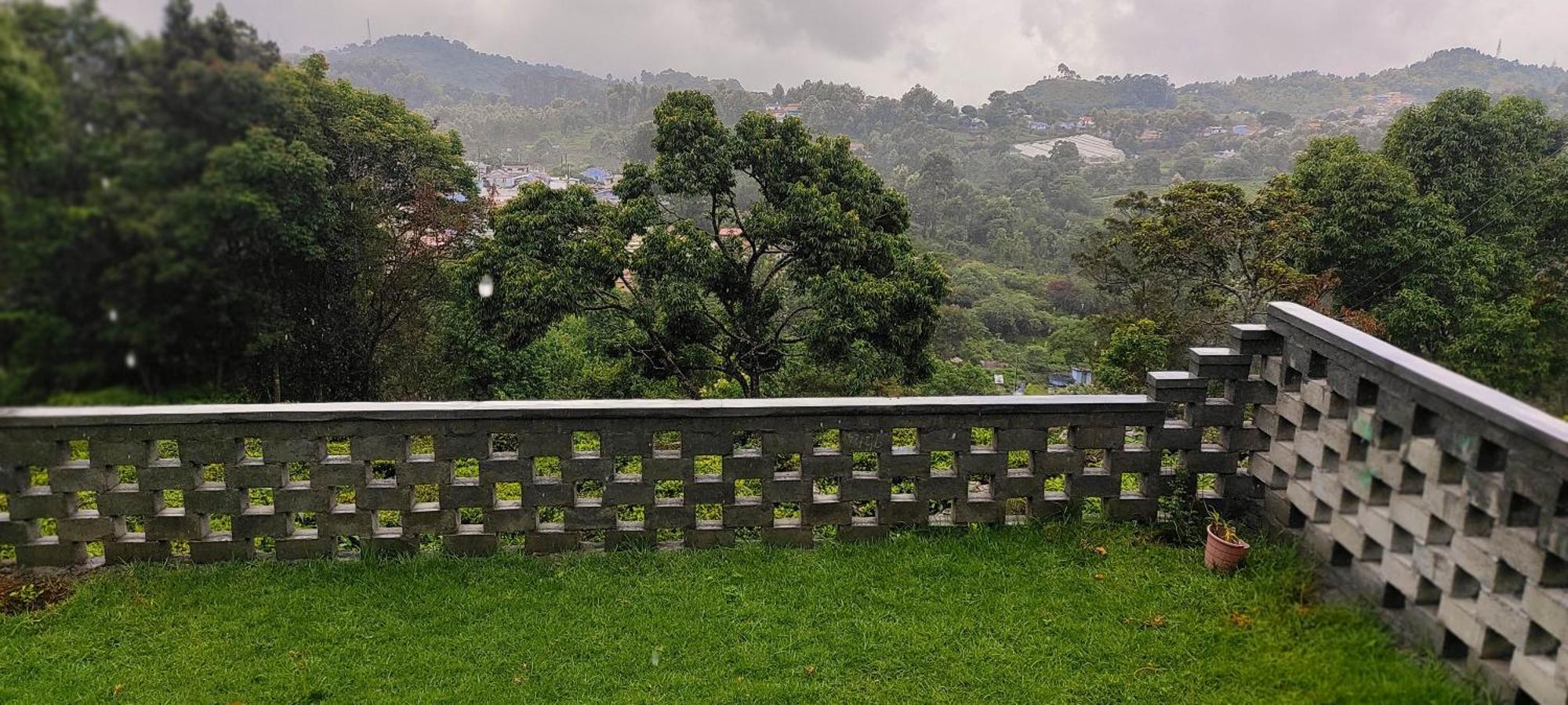 Adithya Sunrise View Cottage 코타지리 외부 사진
